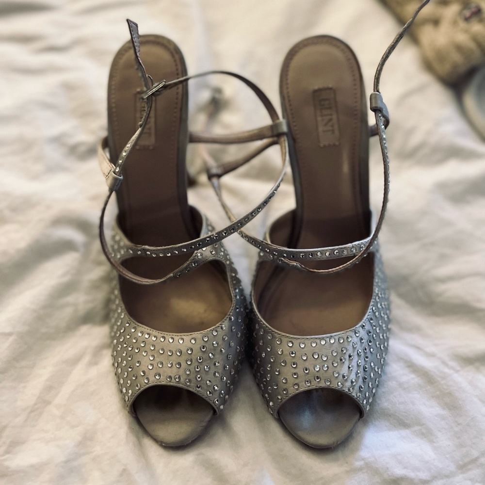 Glint Heels